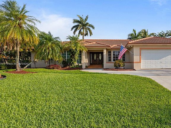 2nd image of 10440 NW 131st St