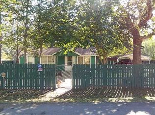 1507 Sycamore St, Hearne, TX 77859
