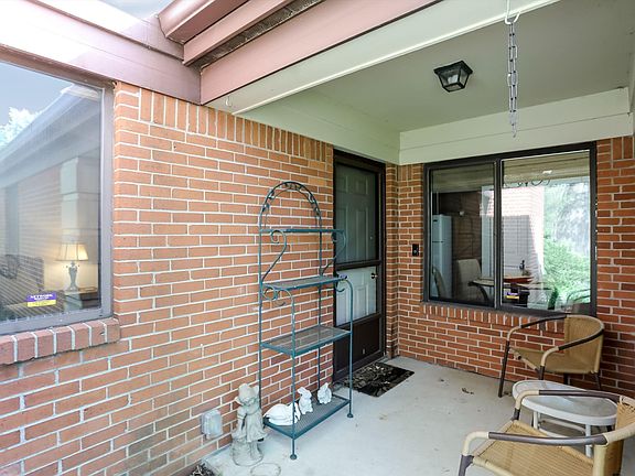 2nd image of 2206 Emily Dr