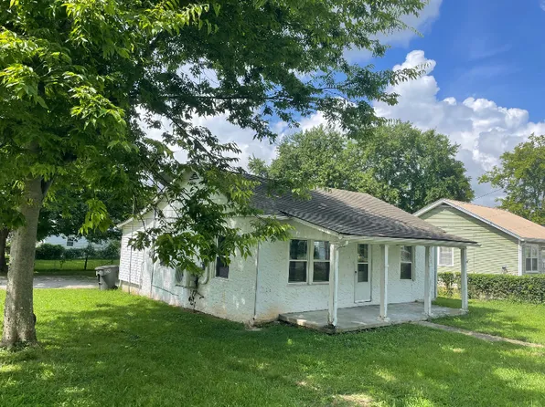 208 E 17th St, Columbia, TN 38401