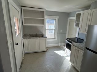 127 South St #B, Rutland, VT 05701