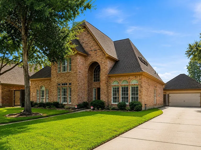 24622 Okehampton Dr — Photo 1
