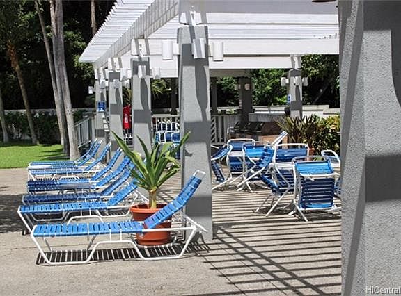 2nd image of 429 Mananai Pl #39A