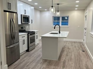 1528 Shunk St, Philadelphia, PA 19145
