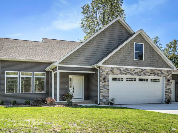233 Markus Glen Dr, Plainwell, MI 49080