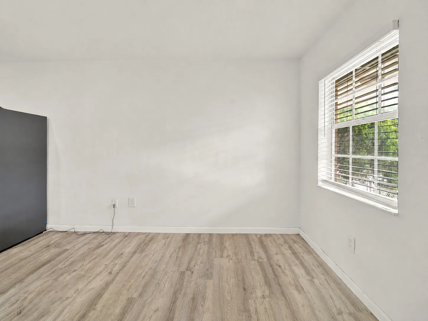 7 Salamanca Ave — Photo 3