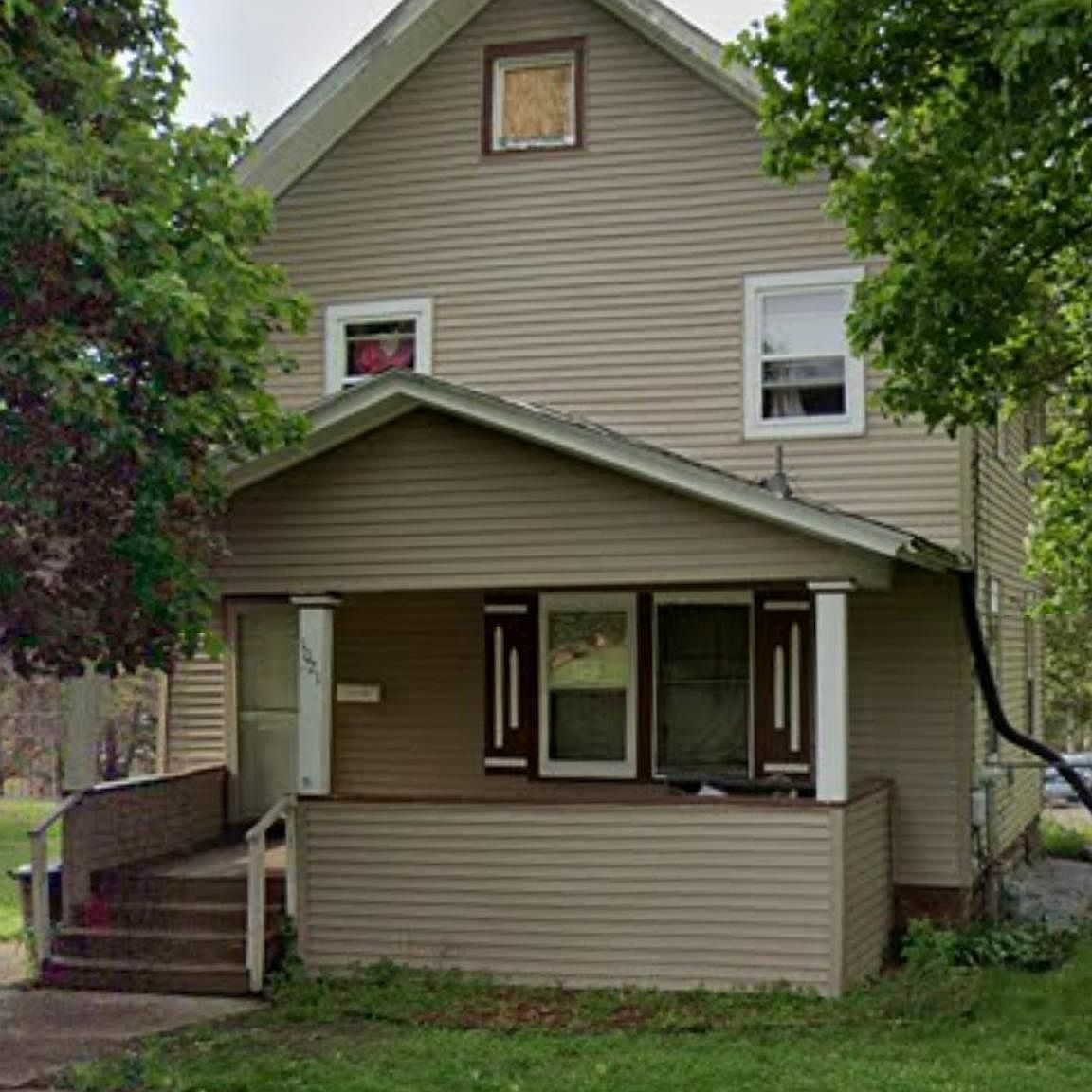 1021 Garfield Ave, Rockford, IL 61101 Zillow