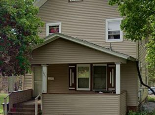 1021 Garfield Ave, Rockford, IL 61101