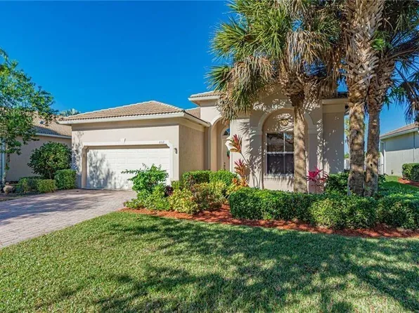 6112 Santa Margarito Dr, Fort Pierce, FL 34951