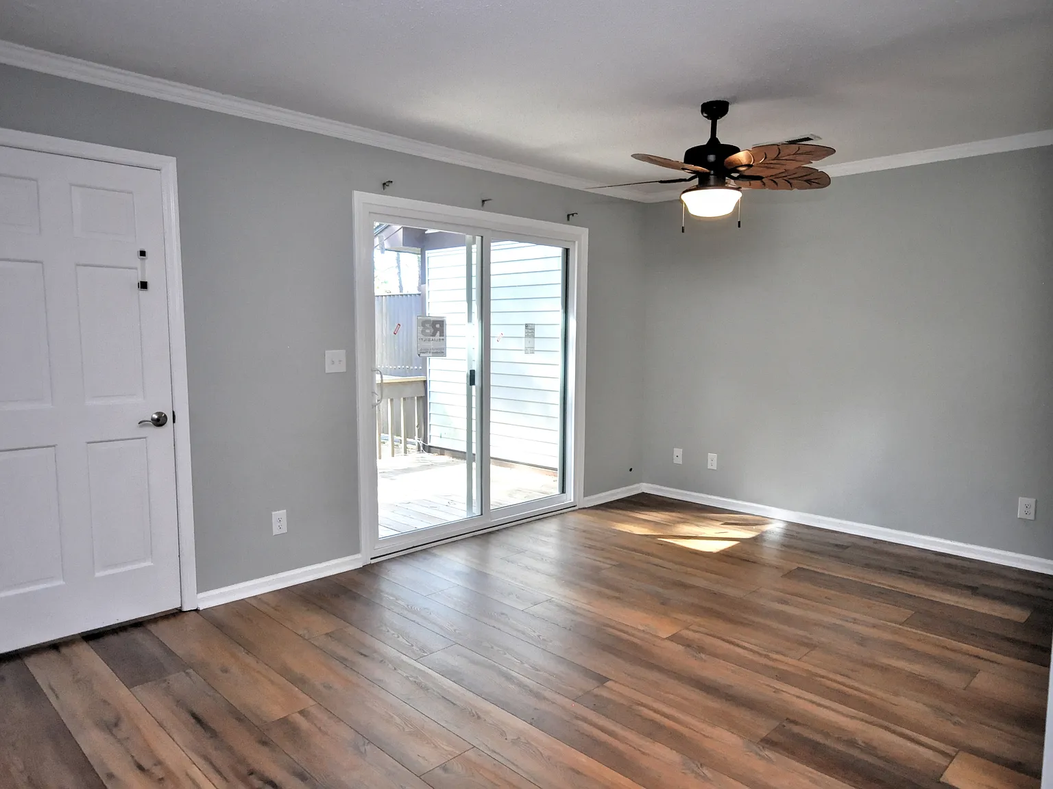 2 bed, 912 sqft, $1,200 — Photo 3