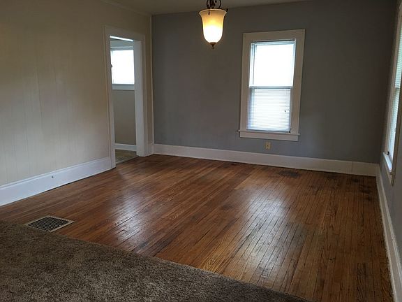 3rd image of 20 Columbia Ave