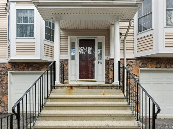 806 Larson Drive #806, Danbury, CT 06810
