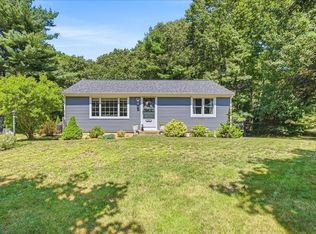 688 Plymouth St, Middleboro, MA 02346