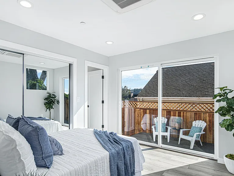 4829A Proctor Rd — Photo 8