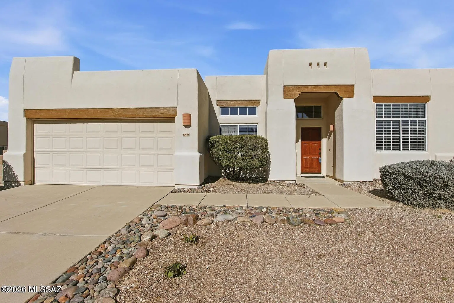 3 bed, 2.0 bath, 1703 sqft, $2,800 — Photo 1