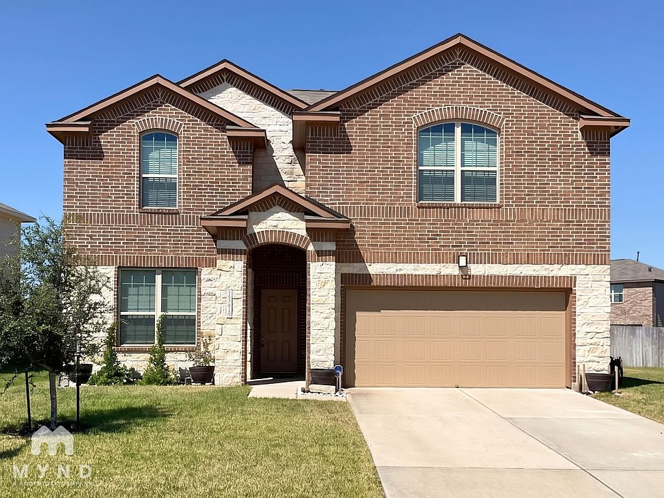 1st image of 13219 Barrington Oaks Cir
