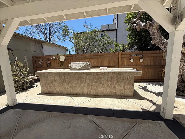 616 Huntington St — Photo 15