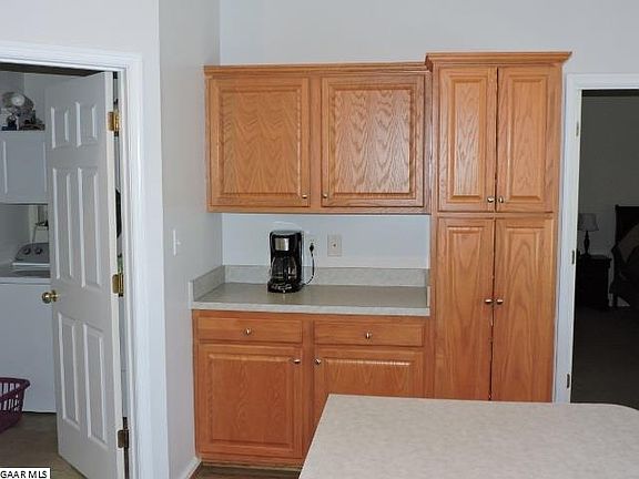 5th image of 12 Clayton Ct