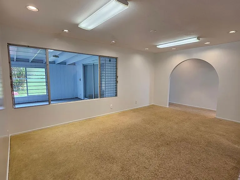 152 Lukia St — Photo 22