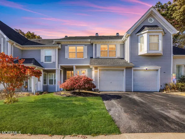 1602 Aqueduct Court, Toms River, NJ 08755