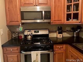 3rd image of 522 Shore Road #3S