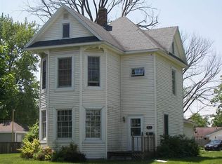 721 N Monticello St, Winamac, IN