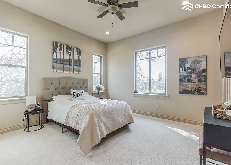 Full bed, upstairs. Views of front yard pond & pasture