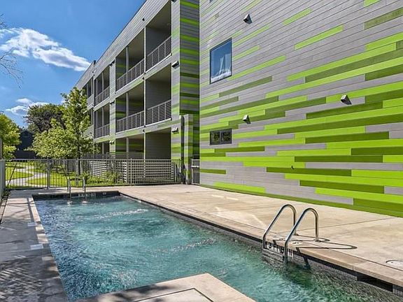 4th image of 4004 Banister Ln Unit 106