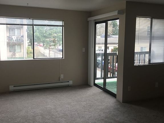 2nd image of 12509 35th Ave NE APT 207
