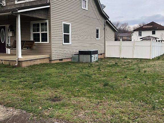2nd image of 114 Preston St