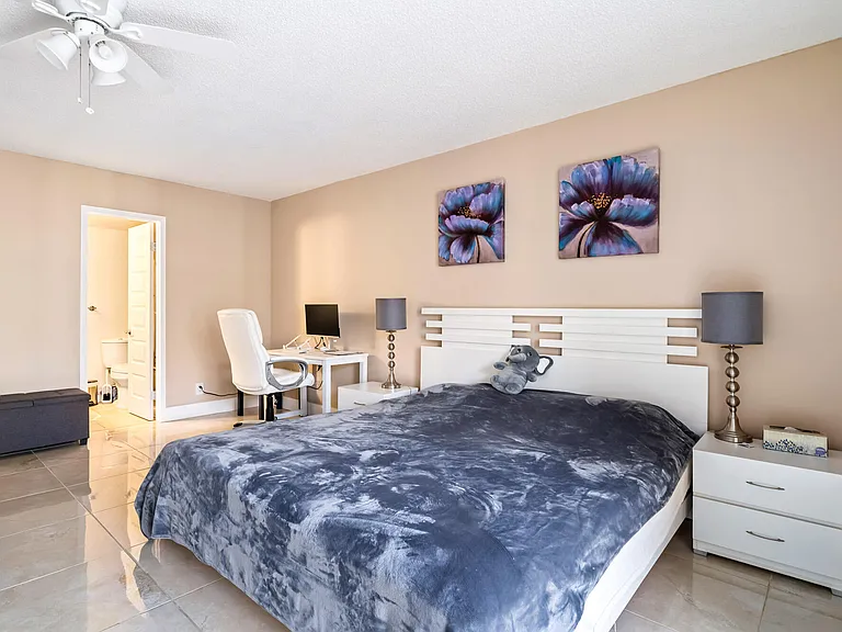2000 Atlantic Shores Blvd #410 — Photo 33
