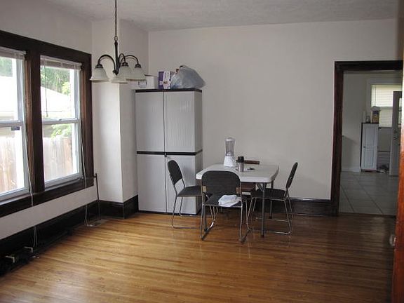 5th image of 924 Lafayette Blvd NW