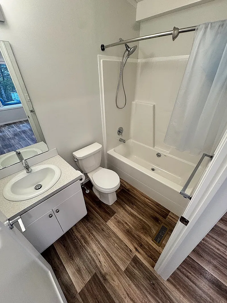 2 bed, 970 sqft, $2,500 — Photo 2