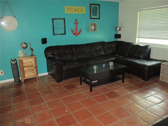 2nd image of 3762 Quentin Ave