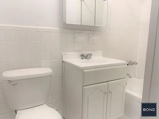 Rented by Bond New York | media 3