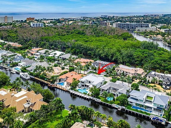 3rd image of 175 W Alexander Palm Road