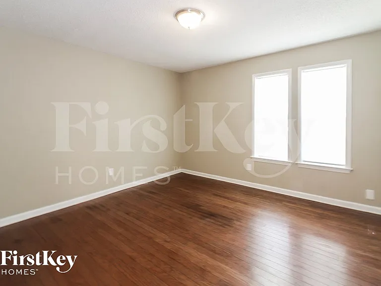 5979 Rosewind Cir W — Photo 9