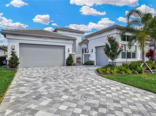 11679 Periwinkle Dr, Naples, FL 34120