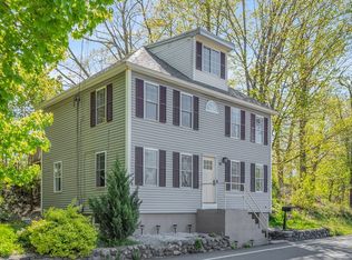 16 Townsend Rd, Groton, MA 01450
