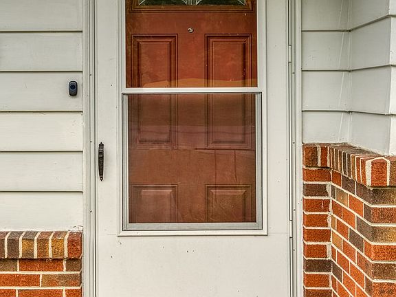 2nd image of 1334 Highland Dr