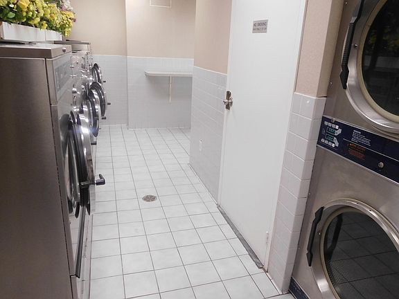 2nd image of 13702 Northern Blvd APT 7