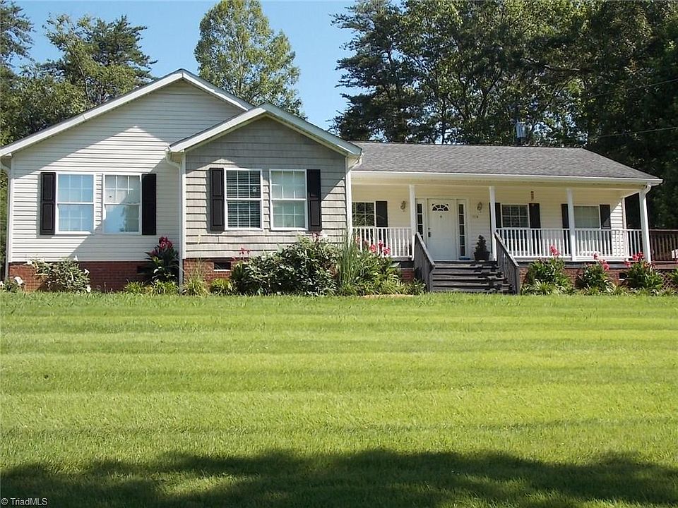 2nd image of 121 Monday Ave