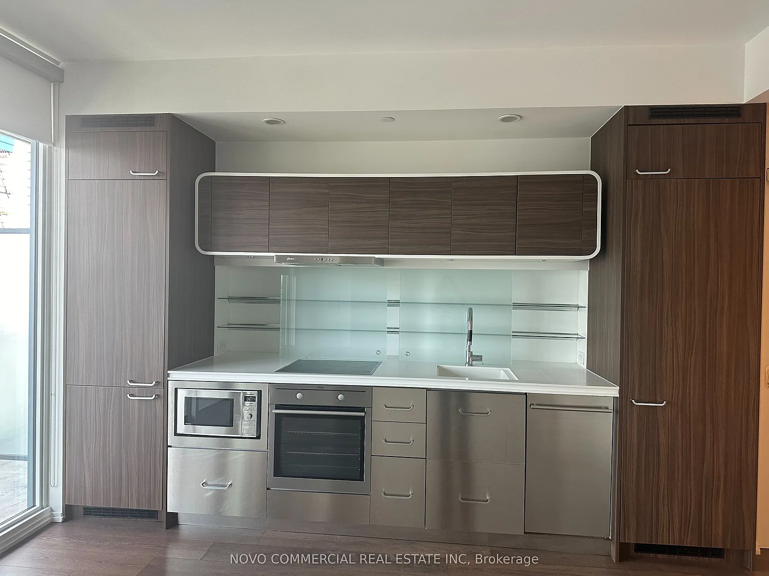 Chaz Yorkville — Photo 3