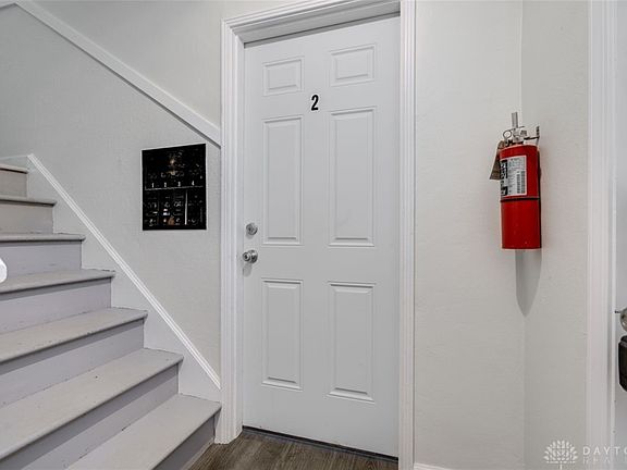 4th image of 531 Hadley Ave APT 2