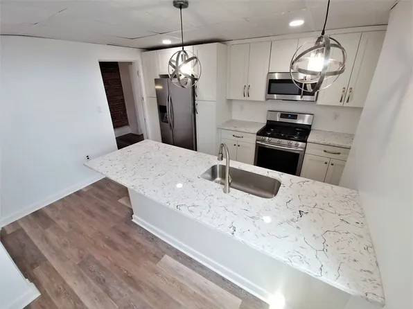 79 Beltzhoover Avenue, 79 Beltzhoover Ave Fl 2, Pittsburgh, PA 15210