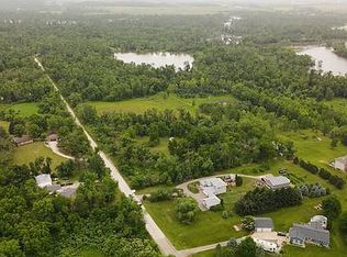 8805 Chain Lakes Rd, Cedar Rapids, IA 52411