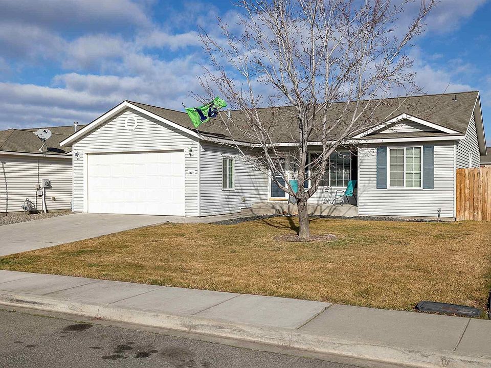 1st image of 8419 Kingsbury Dr