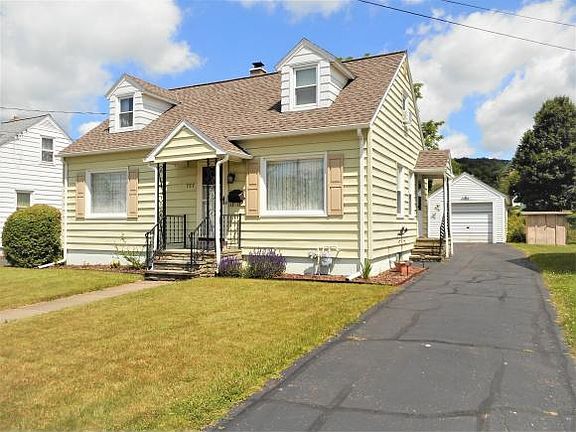 2nd image of 757 Victory St