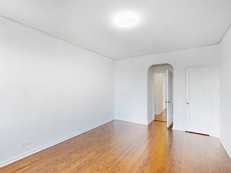 30-06 29th St #6F — Photo 14
