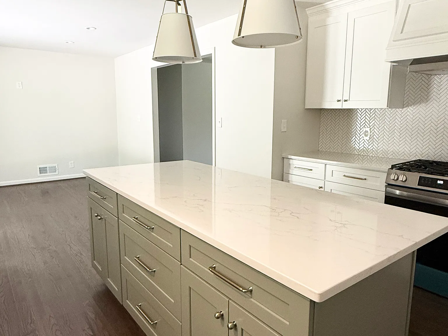 3 bed, 1424 sqft, $2,250 — Photo 2